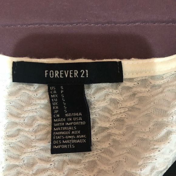 White crop top - Picture 2 of 2